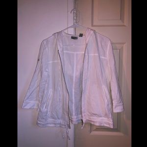 White zip up hooded jacket